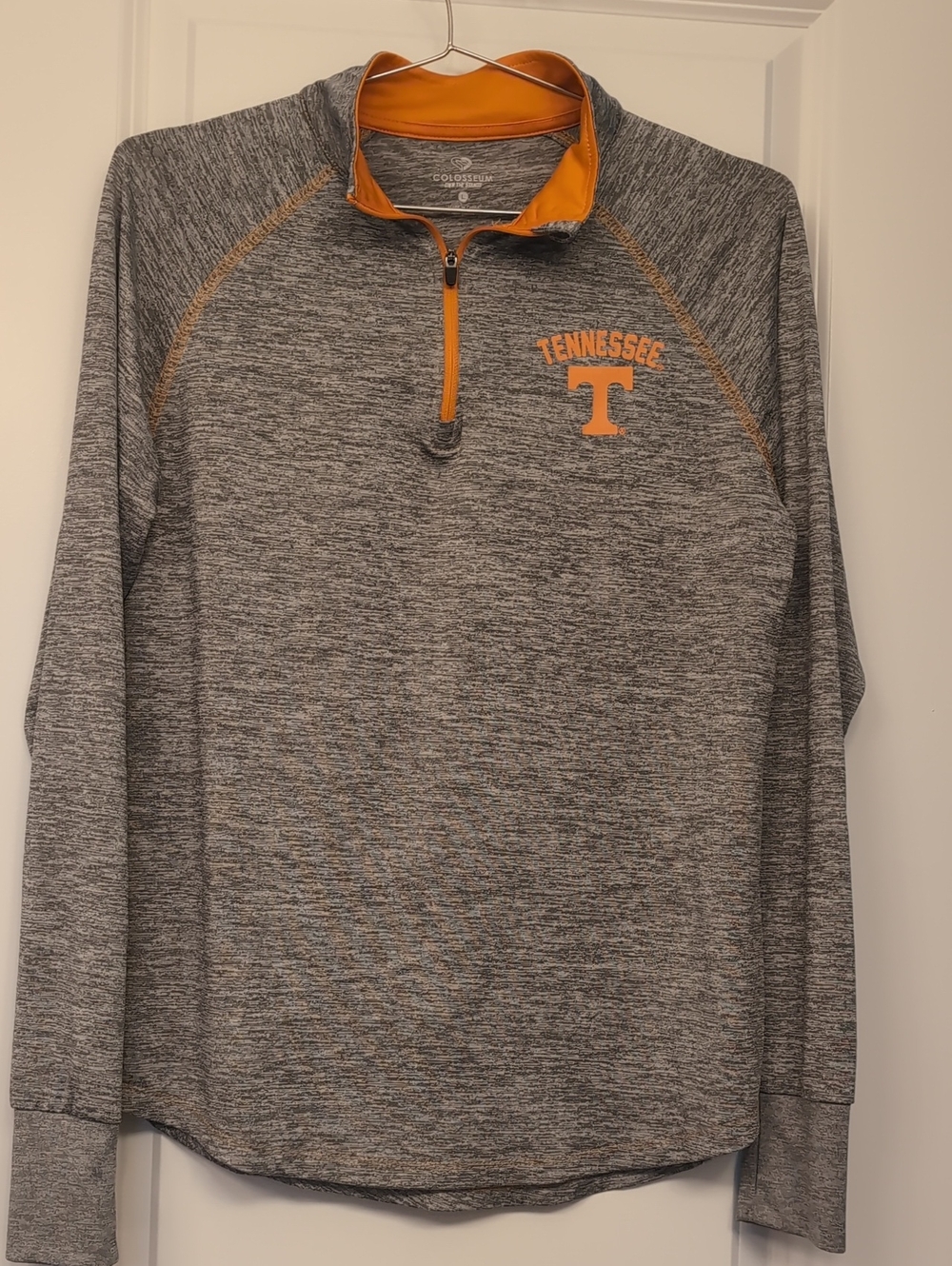 Ladies Colosseum Gray and Orange Tennessee Athletic Pullover Size Large